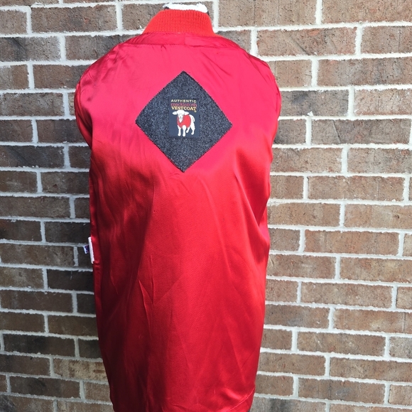 Vintage Gray Hooded Wool Coat with Red Interior Trim - Picture 13 of 16